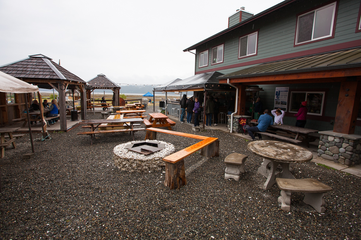 The Hama Hama Oyster Saloon offers cooked oysters and outdoor seating.