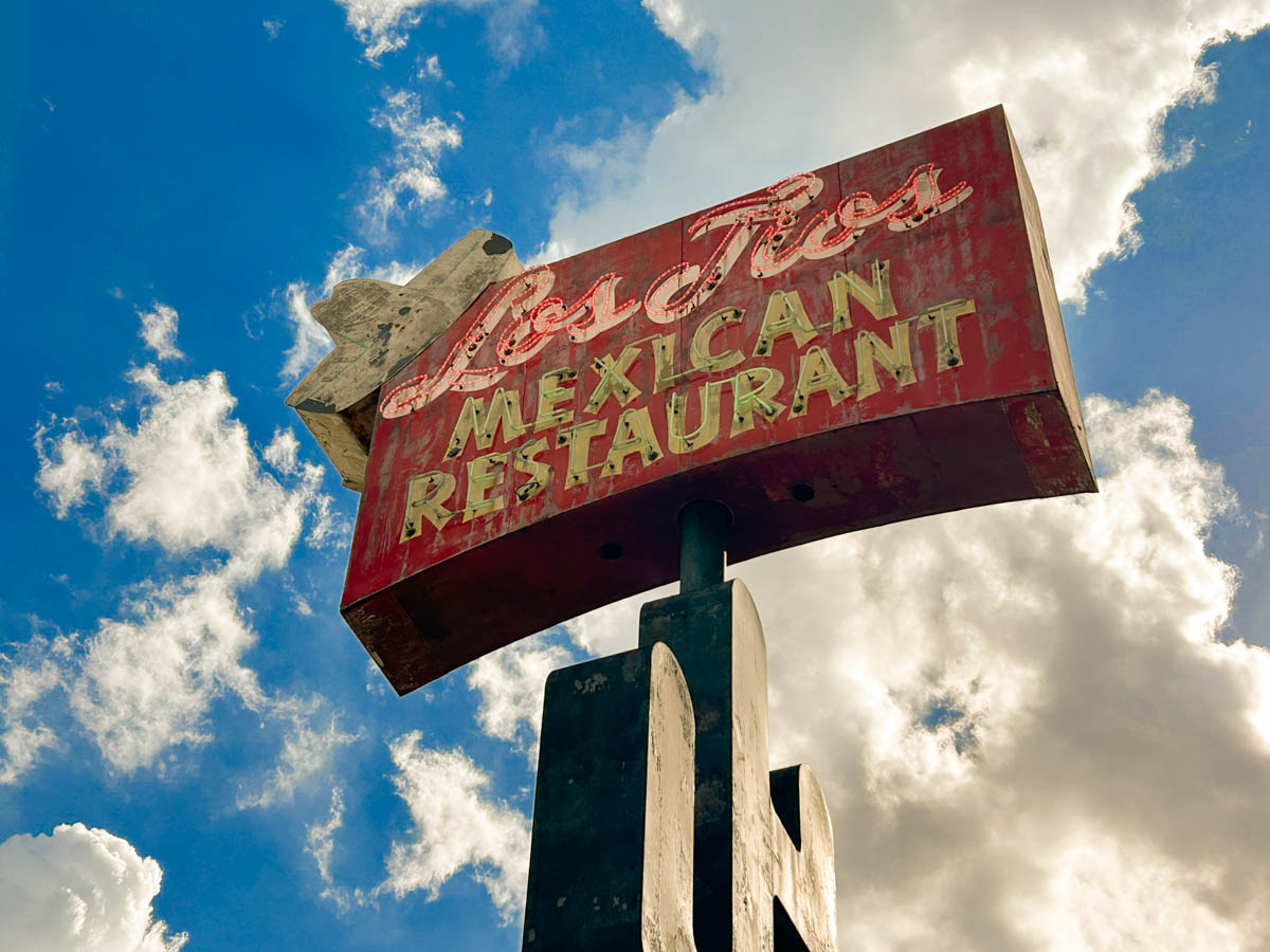 Los Tios Mexican Restaurant street sign