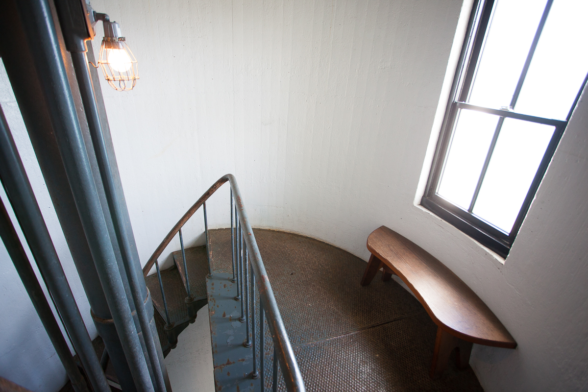 There were several landings with benches along the climb up to sit and catch your breath.