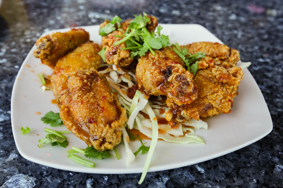Tony Wings Tony Thai